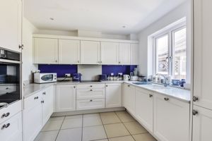 Kitchen- click for photo gallery